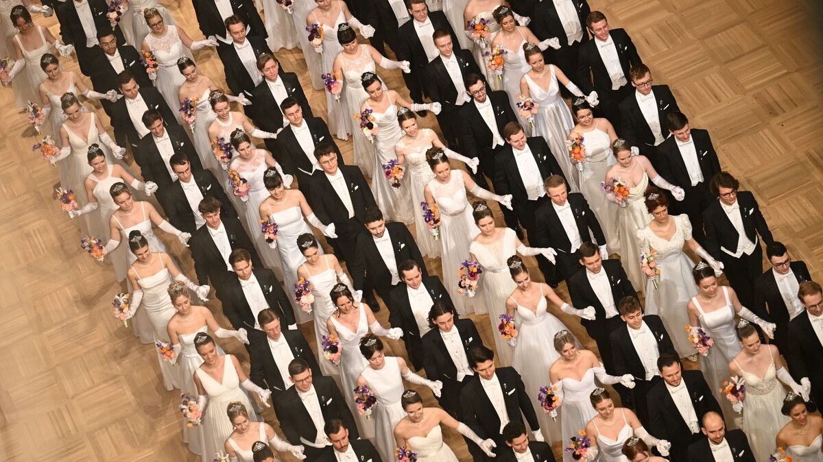 Wiener Opernball mit Debütanten aus Vorarlberg. »A4