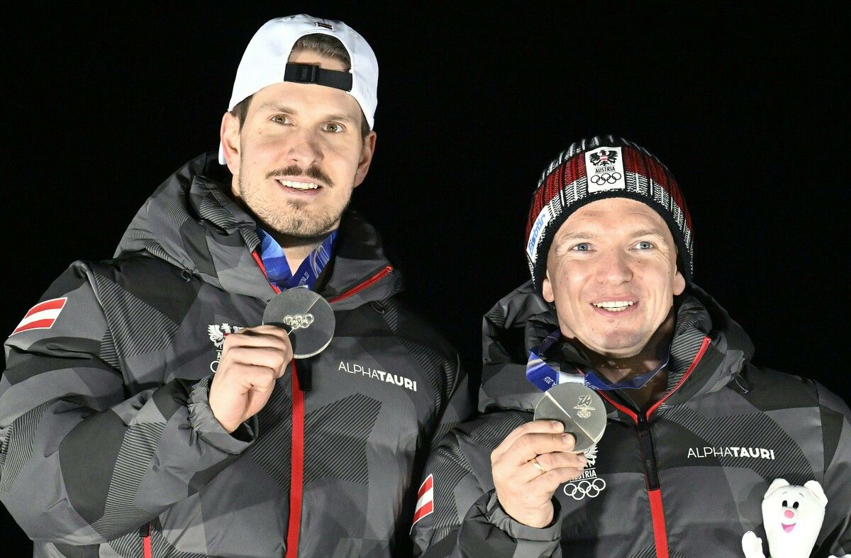 Das Duo Thomas Steu (links) und Wolfgang Kindl holt im Doppelsitzer WM-Silber. »C1