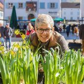 Markttreiben im Frühlingslicht