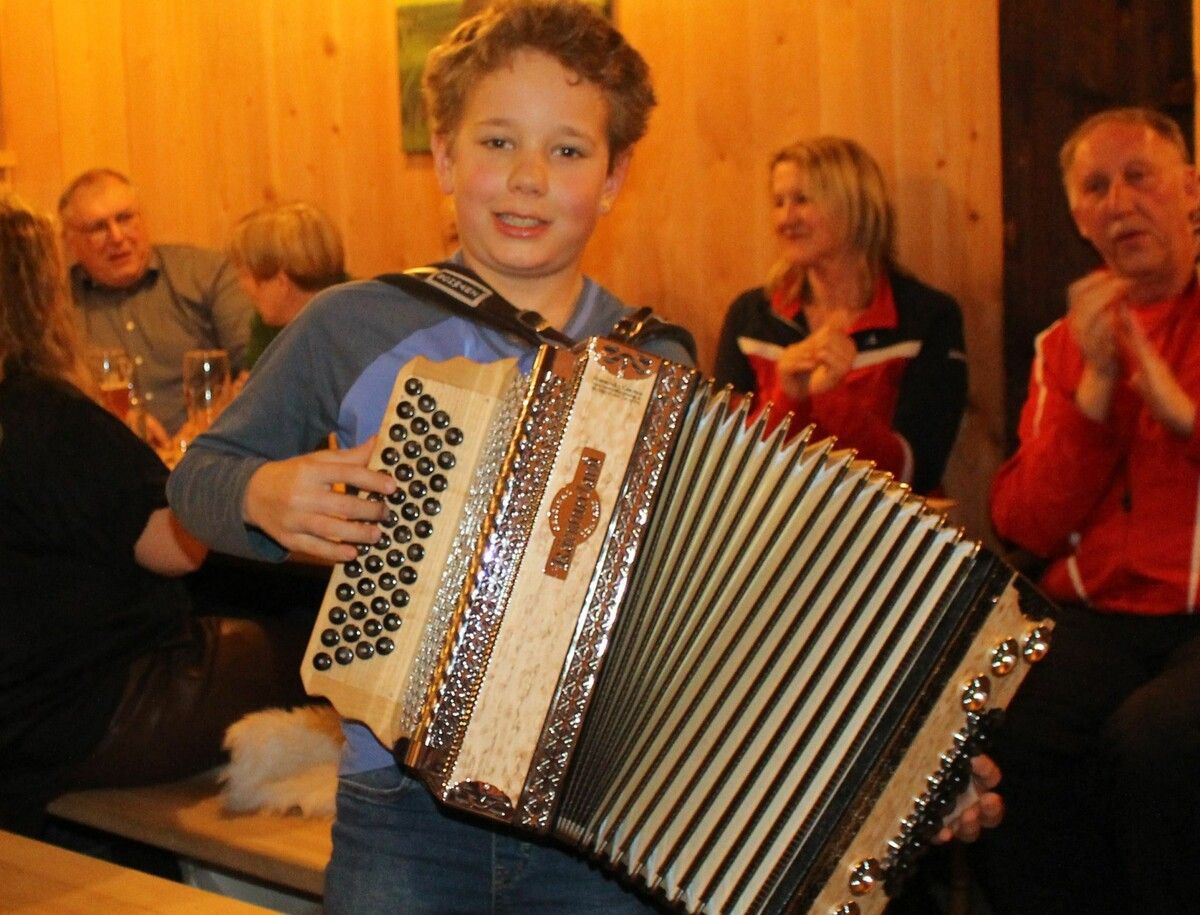 Für Emil Fuchs wurde die Goaßgaglbar zur Bühne für einen großen Soloauftritt. ⇒peter strauss (3)