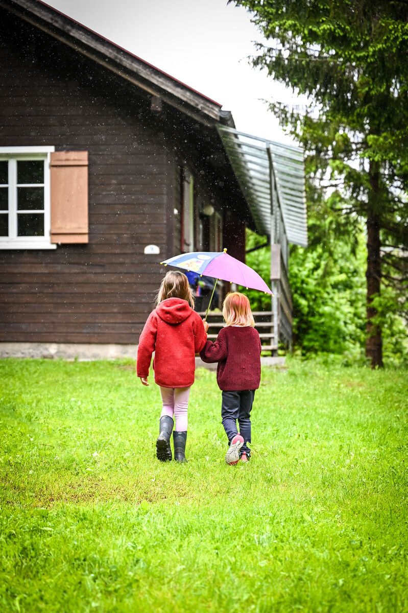 Gemeinsam unterwegs: Feste Abläufe und verlässliche Begleitung geben Kindern Sicherheit und stärken das Vertrauen im Familienalltag.⇒Udo Mittelberger