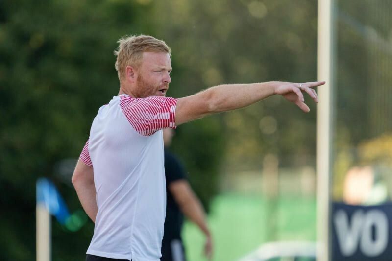 Herbert Sutter bleibt auch nächste Saison Trainer in Hard.⇒STIPLOVSEK