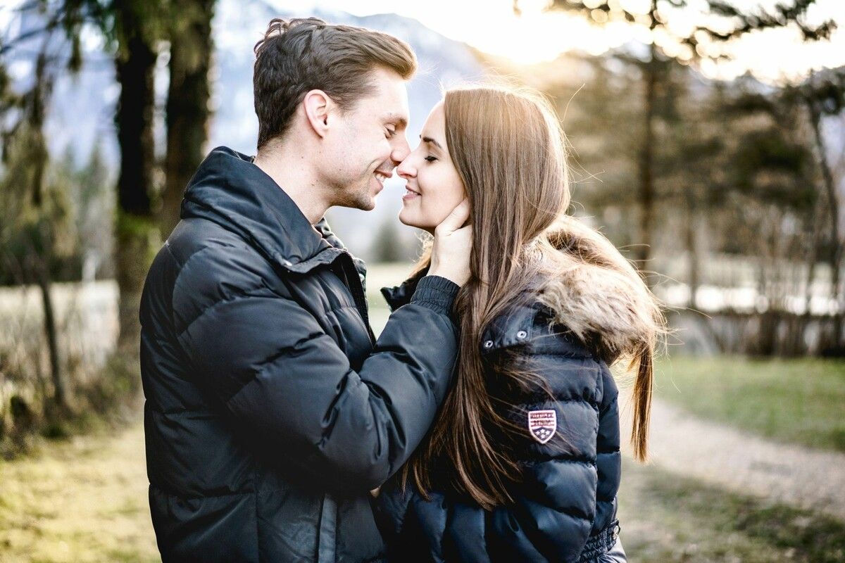 Johanna und Roman Neugebauer aus Koblach haben sich vor neun Jahren über Tinder kennengelernt.