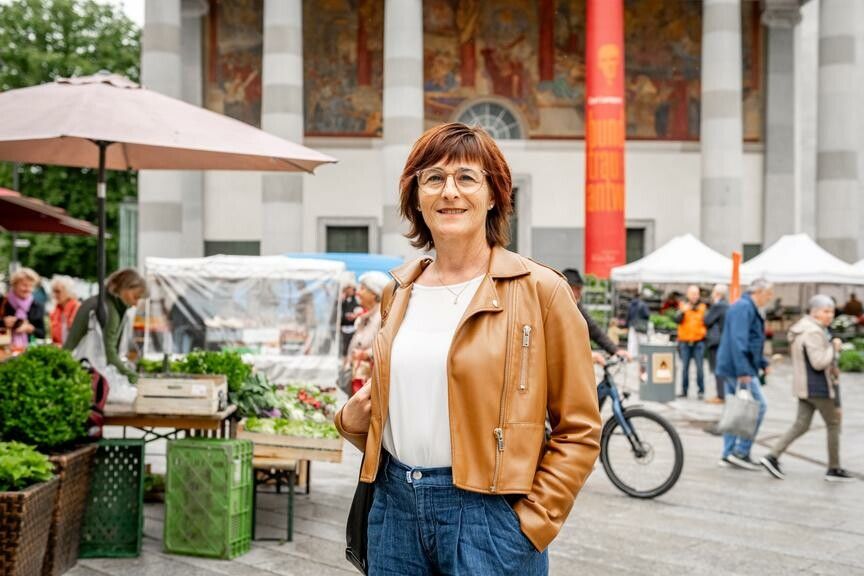 Karin Fetz ist in verschiedenen Städten unterwegs und begleitet Gruppen auch in die Vier-Länder-Region. ⇒VN/Rhomberg