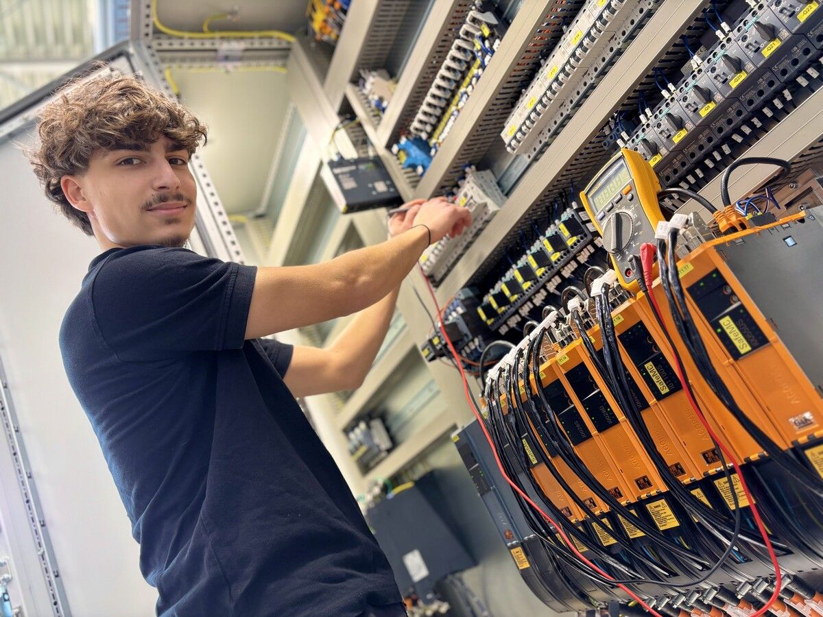 Katada Mohammed Oglu: „Ich habe auf myLehre fast die komplette Unternehmensliste für Elektrotechnik durchgemacht. Später habe ich dann aussortiert.“⇒M. Curin/LiV