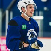 Rossi mit erstem Eistraining nach langer Verletzung