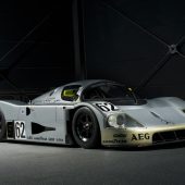 Neue Bühne für Traumautos