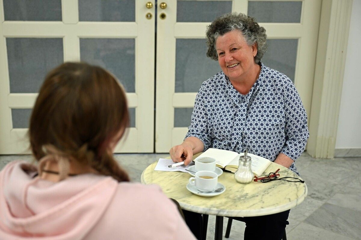 Mit Herz, Haltung und Humor: Silke Gerer gibt ihre Erfahrung als Pädagogin nun als Unterrichtscoach weiter.⇒LCF (1)