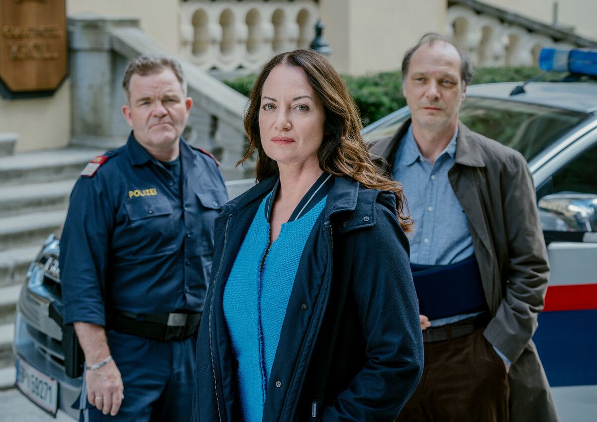 Natalia Wörner als Jana Winter mit ihren Kollegen Martin Brambach und Cornelius Obonya.⇒zdf/bernhard