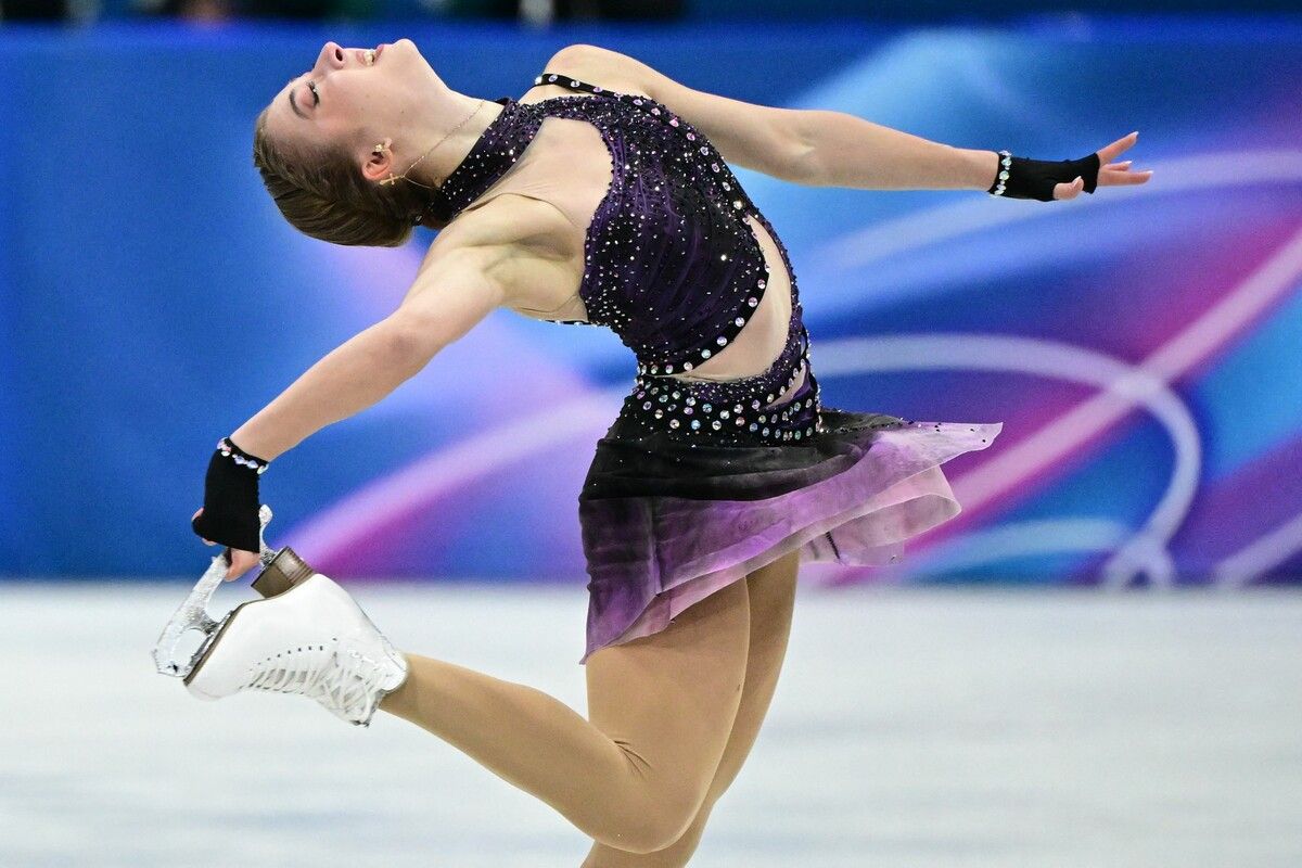 Olga Mikutina zeigte eine Dreifach-Lutz-Dreifach-Toeloop-Kombination, einen Doppel-Axel sowie Rittberger, Flip und Salchow in dreifacher Ausführung.⇒APA