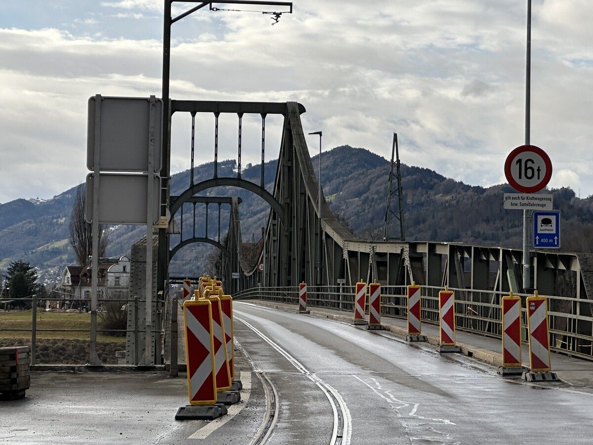 Brücke wird gesperrt