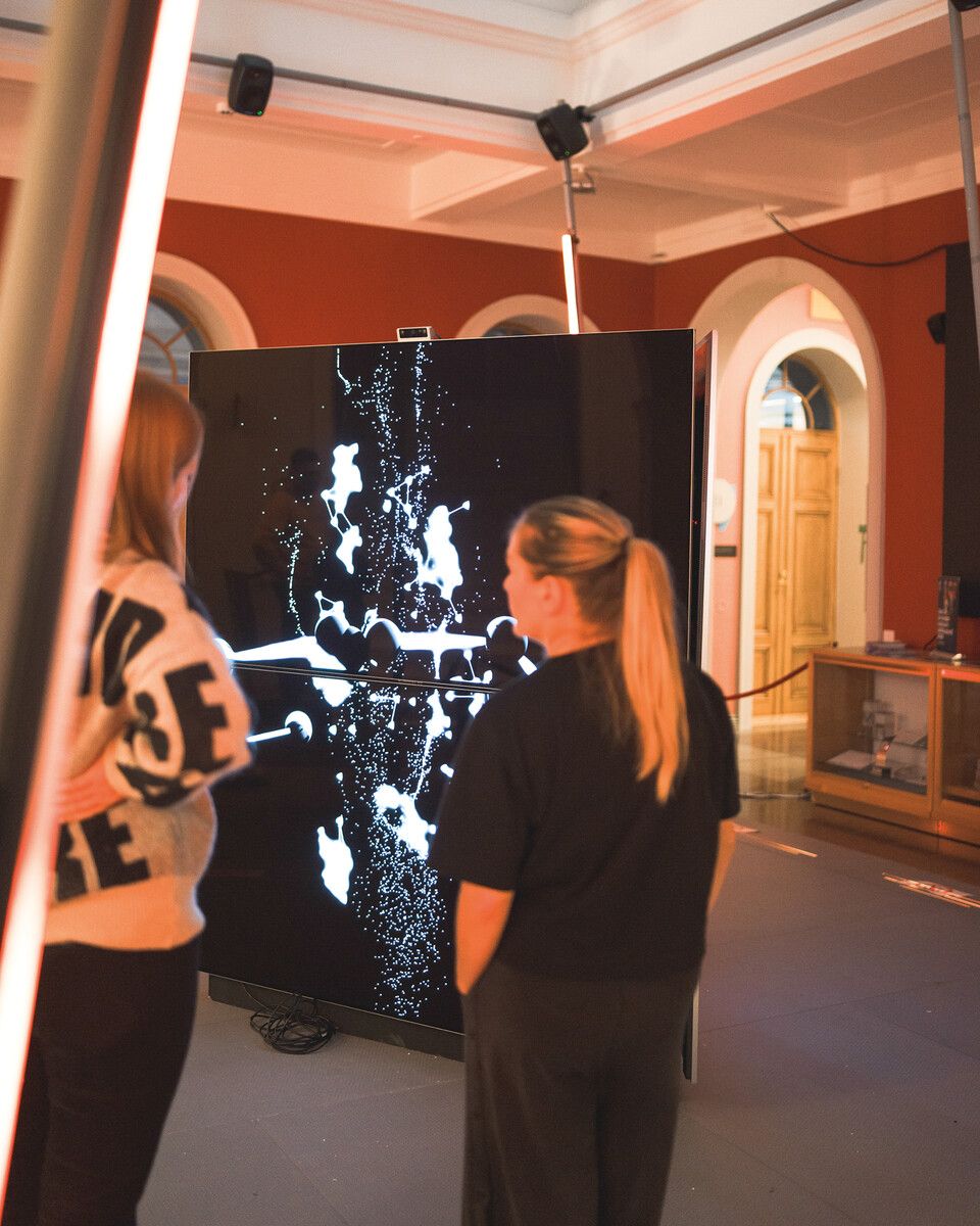 Rauhankoneen kerroksia: Interaktive Medienkunst im Rathaus.⇒Linnea Laatikainen