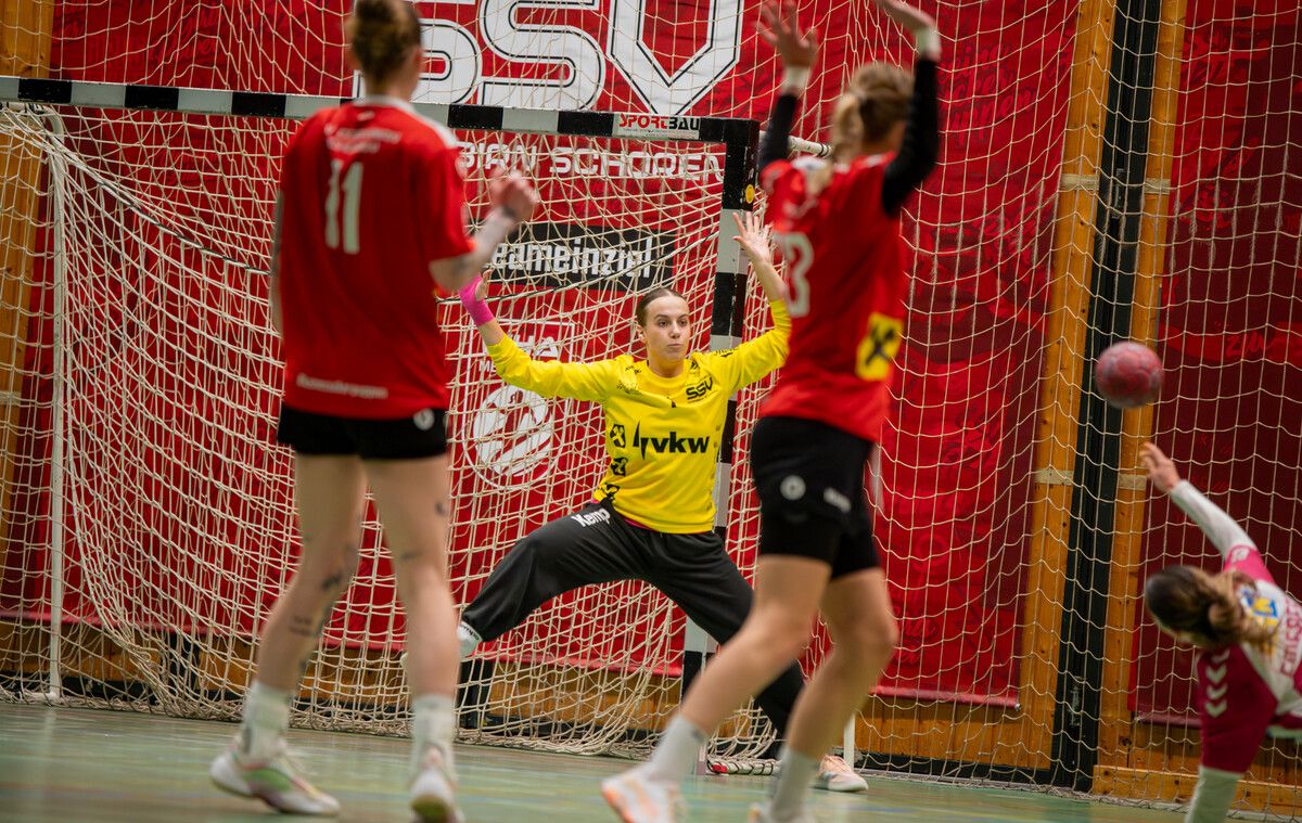 Trotz heroischem Kampf mussten sich die Damen des SSV Dornbirn Schoren im Heimspiel Tulln knapp geschlagen geben.⇒Verein