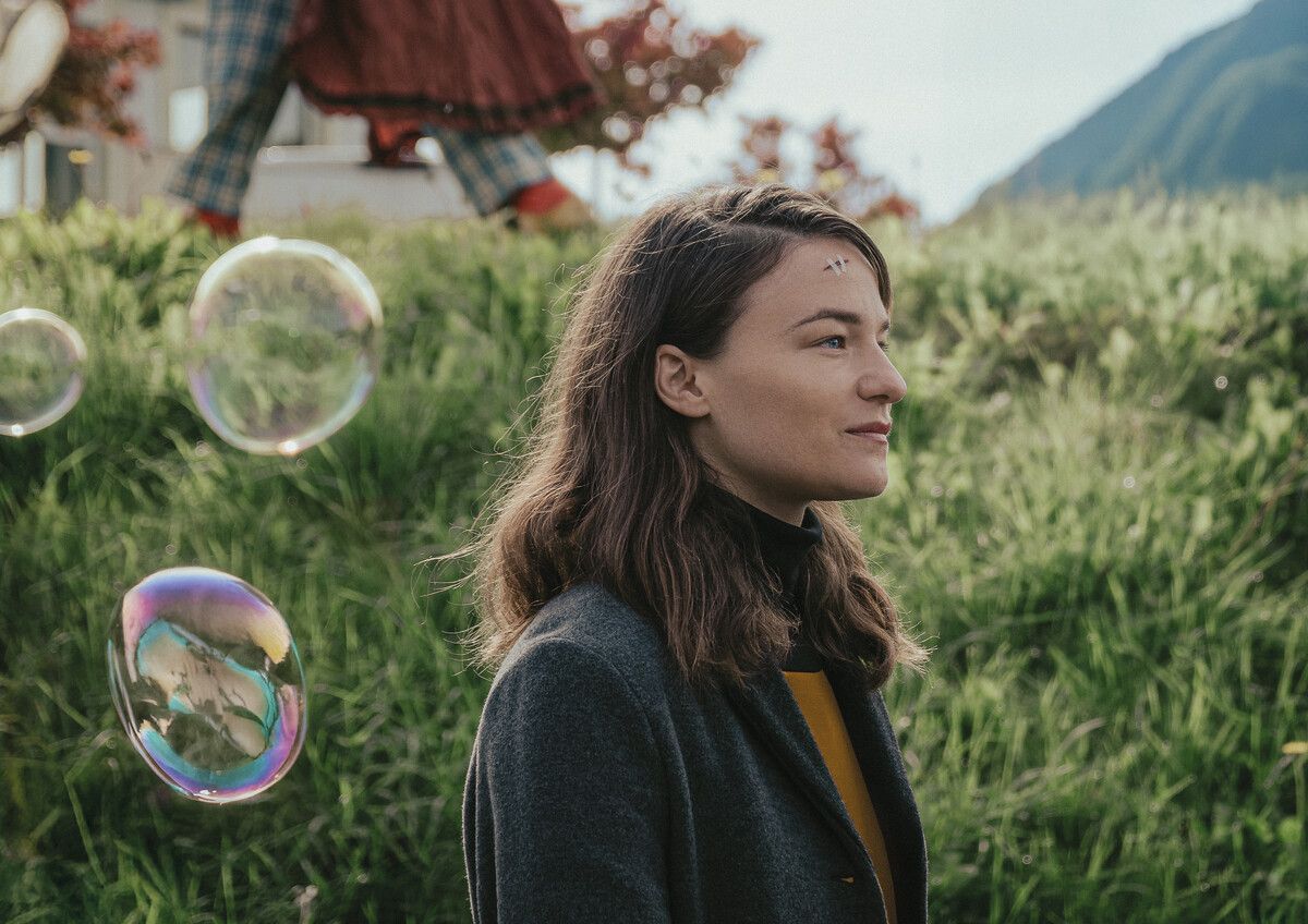 Verlost werden 10 x 2 Tickets für den 12. März 2026 im Cinema.⇒ Alamode Film_Polyfilm