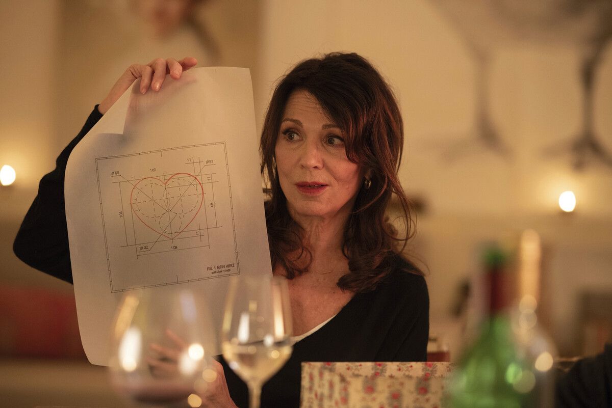 VN-Abonnent:innen können 5 x 2 Tickets gewinnen für eine Kinovorstellung nach Wahl von „Ein perfekter Antrag“.⇒2025 STUDIOCANAL GmbH / Constantin Film Österreich