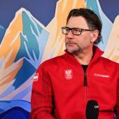 Demonstrativ den Rücken gestärkt