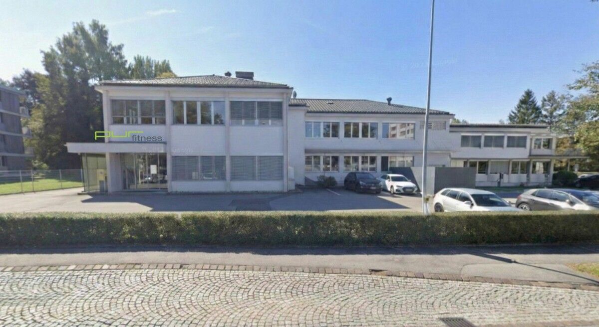 1900 Quadratmeter verteilt auf drei Ebenen: purfitness zieht in die Josef-Huter-Straße 6. ⇒Prisma
