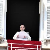 Papst verurteilt Gewalt an Frauen