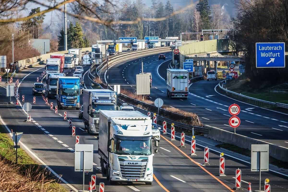 Baustellen auf der Autobahn sorgen gern für Verzögerungen.⇒VN