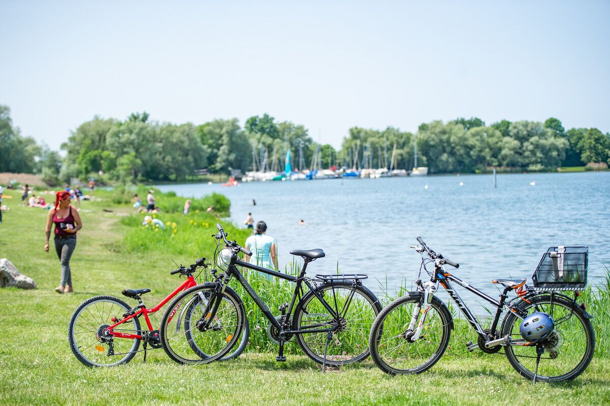 Bewegung ist essenziell: Wer mit anderen draußen unterwegs ist, lernt Rücksicht, Fairness und Gemeinschaft.⇒VN/Rhomberg