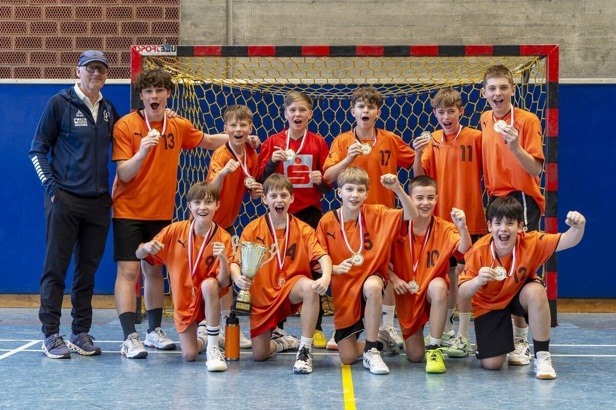 BG Bregenz Blumenstraße holt Gold im Handball-Schulcup. ⇒thomas Knobel