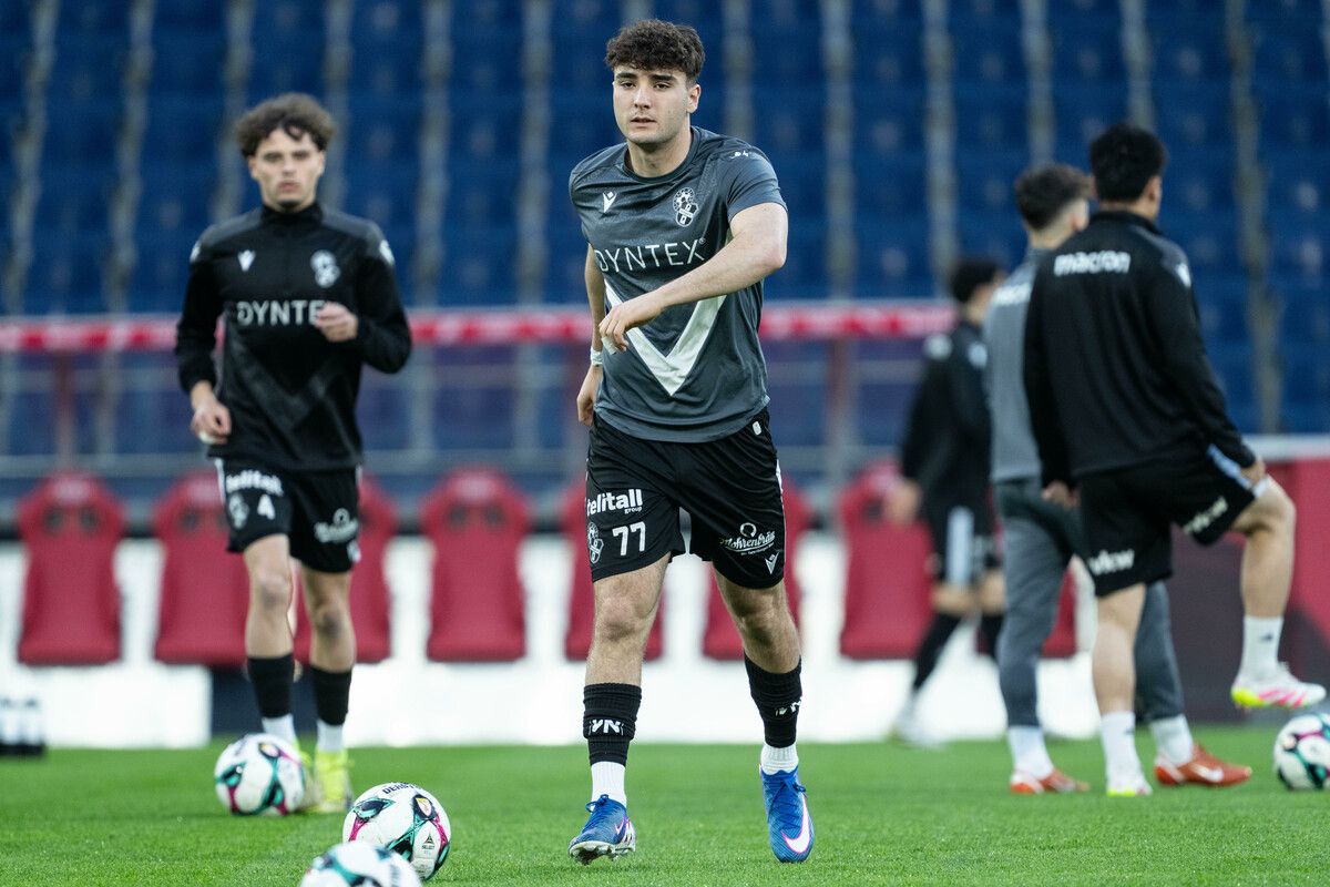 Damian Maksimovic und seine Mitspieler sind heute beim FAC gefordert.⇒gepa