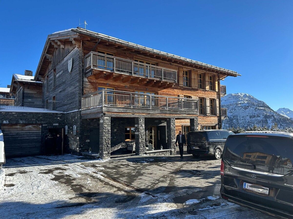 Das Chalet N in Oberlech gehört über ein Firmengeflecht der Laura Privatstiftung.⇒Alexandra Serra