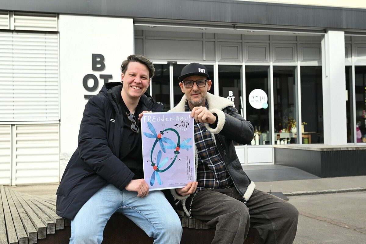 Das Freudenhaus tourt mit seinem Programm durch drei Ortschaften. Lisa-Marie Berkmann und Roman Zöhrer präsentieren das diesjährige Programm. Karten sind unter anderem auch im Botta erhältlich.⇒bvs (2)