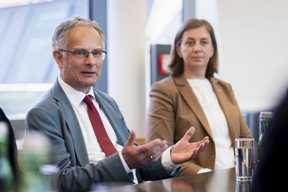 Das Interview mit Marterbauer und Eibinger-Miedl wurde mit der Tiroler Tageszeitung, den Salzburger Nachrichten und der Kleinen Zeitung geführt. ⇒BKA/Schrötter