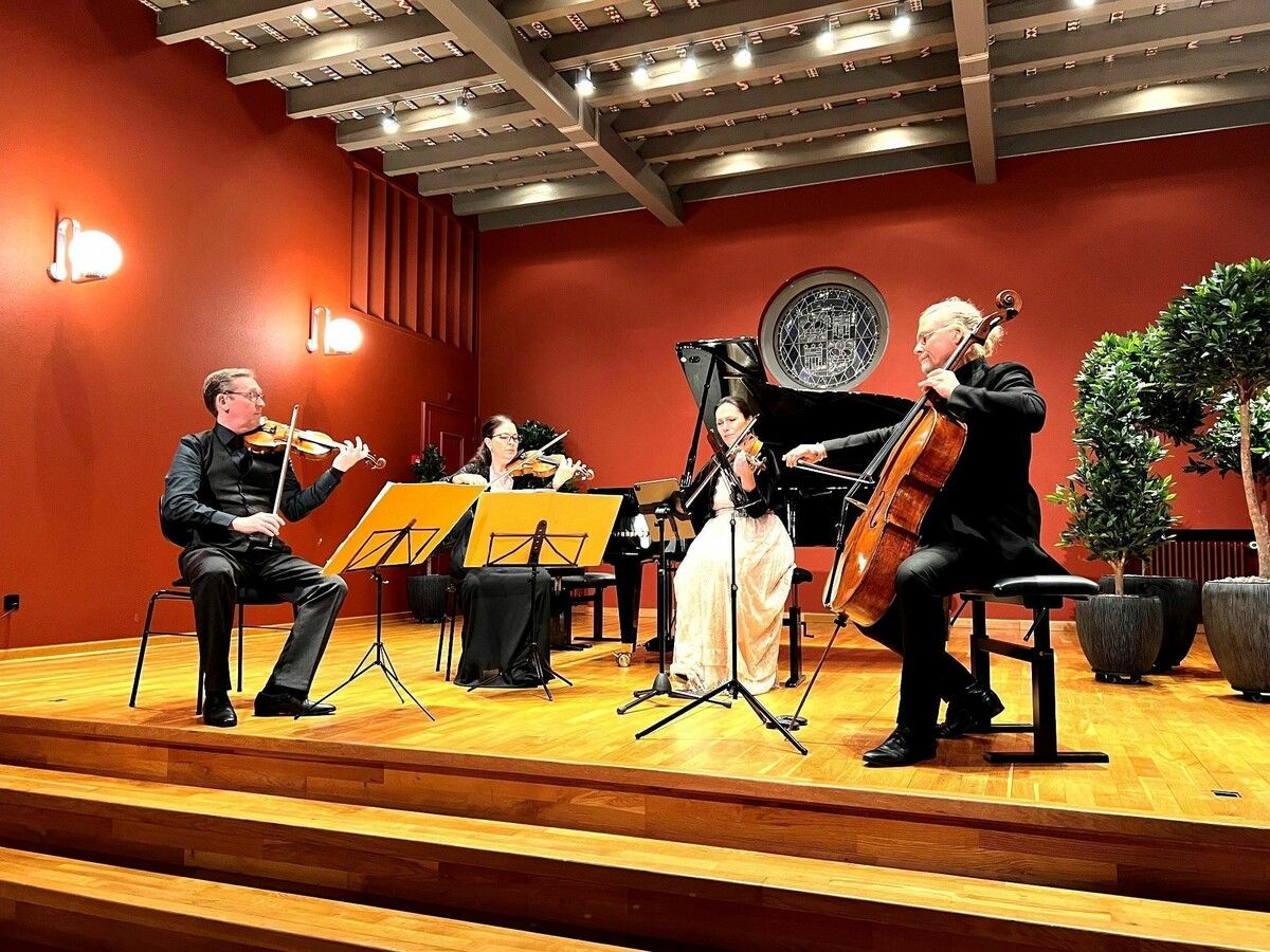 Das Minguet Quartett spielte im Rathaussaal von Vaduz Rheinbergers Streichquartett.⇒Andreas Marte