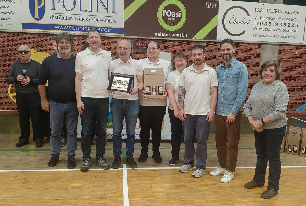 Das Vorarlberger Torball-Team freute sich nach starker Leistung über den Sieg beim internationalen Turnier in Bergamo. ⇒Cth