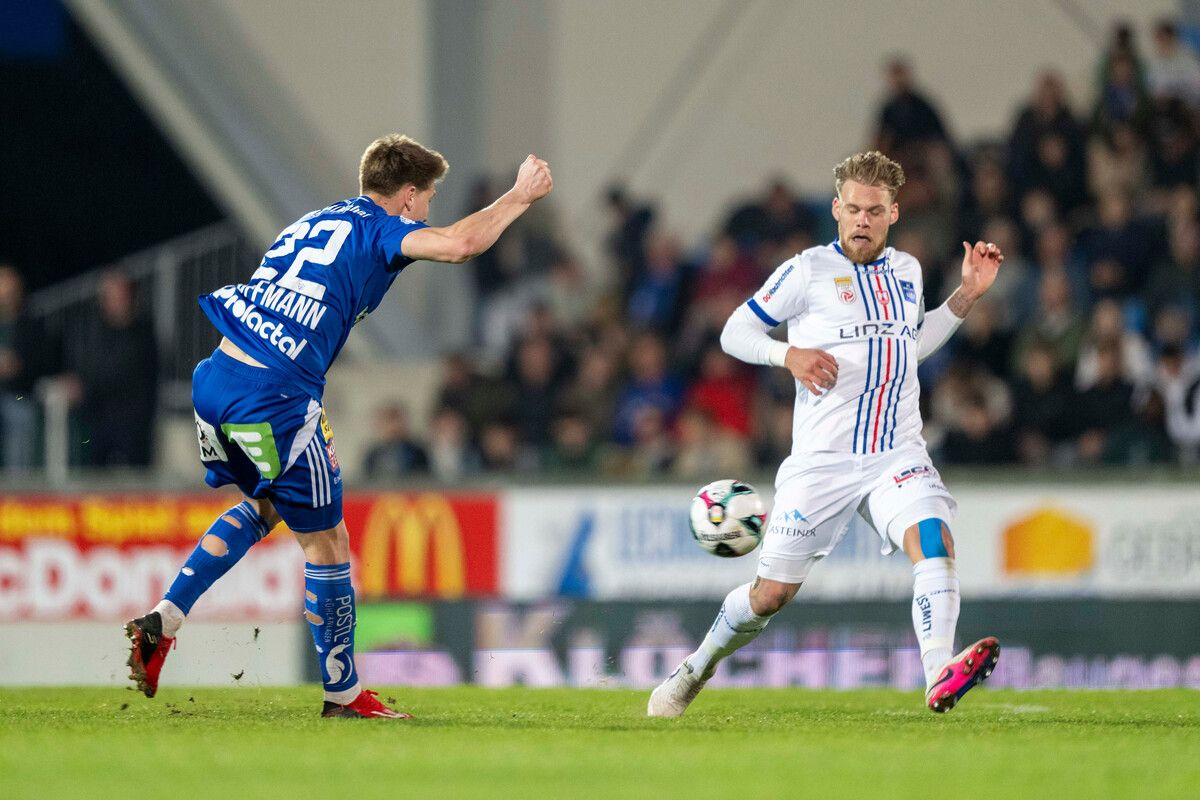 Der Linzer Davd Riegler verhalf Hartberg mit Eigentor zur Meistergruppe.⇒gepa