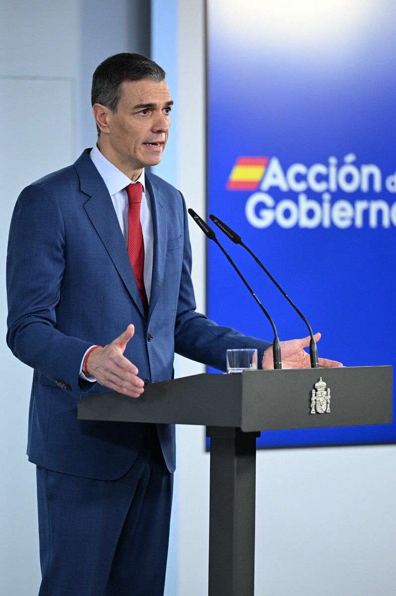 Der spanische Ministerpräsident Pedro Sánchez verurteilt die Angriffe.⇒afp