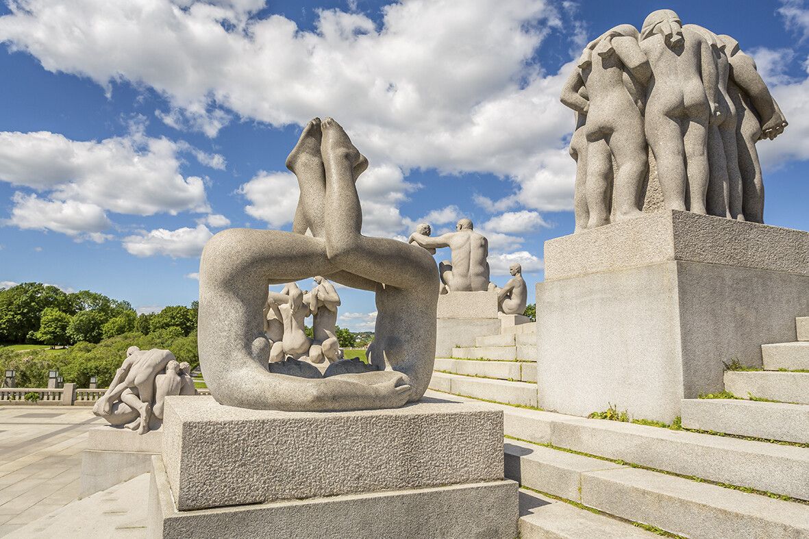 Der Vigeland-Park verbindet Kunst und Alltag mitten in Oslo.