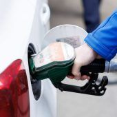 Grüne ebnen Weg für Spritpreisbremse