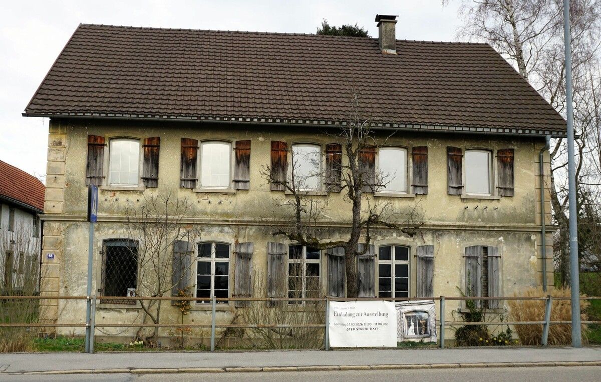 Die neuen Besitzer des Künstlerhauses „Lissy“ öffnen zum „Open Studio Day“ nochmals die Pforten.⇒Michel Hannes Stocklasa (3)