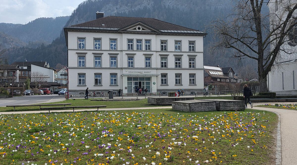Die Volksschule Markt wird saniert und erweitert. ⇒Gemeinde