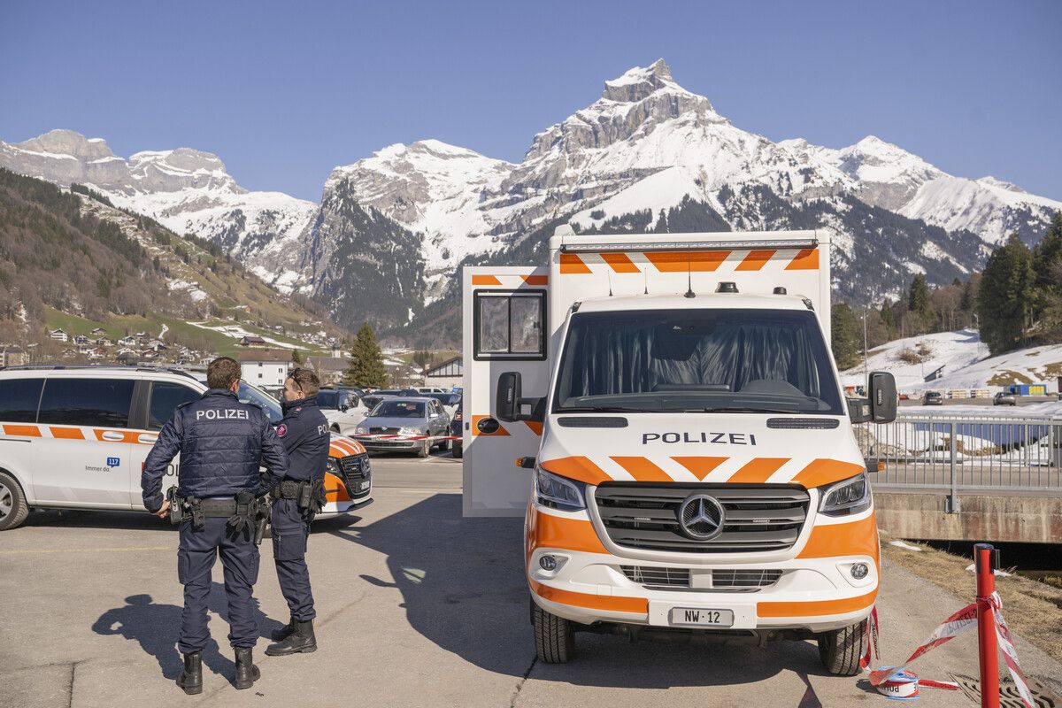 Eine Frau verlor bei dem Unglück ihr Leben⇒⇒APA/KANTONSPOLIZEI NIDWALDEN