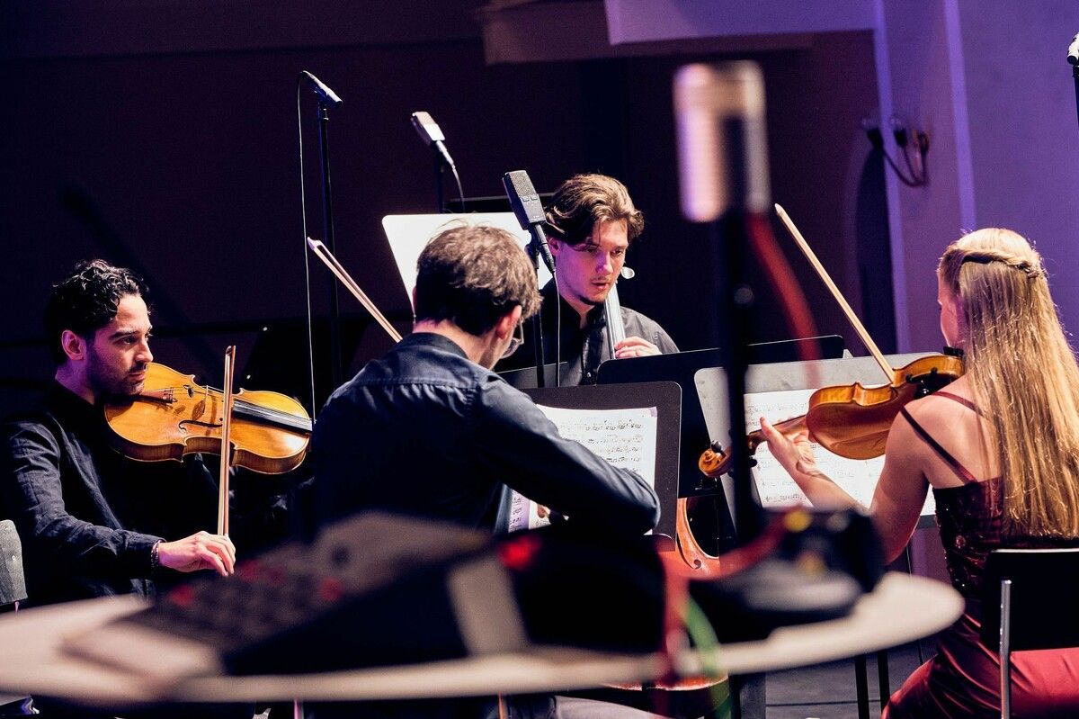 Elf Ensembles und Solisten aus neun Musikuniversitäten und -hochschulen spielten Werke aus den unterschiedlichsten Genres.⇒Marin (2)