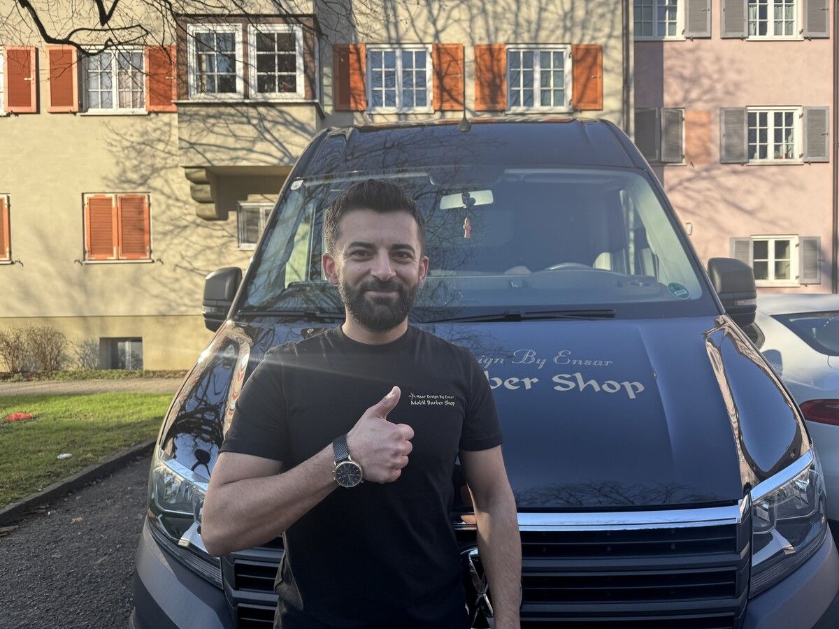 Ensar Porsuklu startet mit seiner Barbershop-Neuheit früher als geplant.⇒VOL.at/Strobel