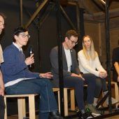 Gewalt war Thema in Messmers Stall