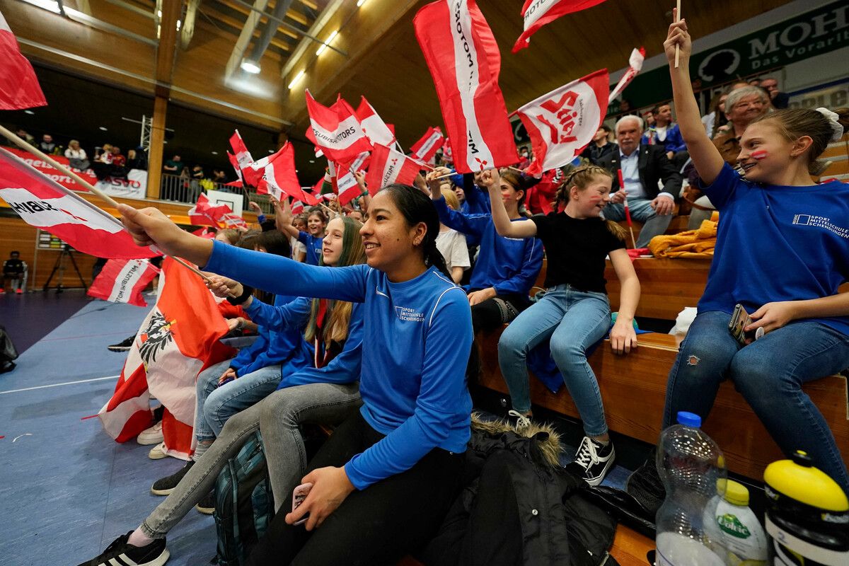Rot-weiß-rotes Handballfest