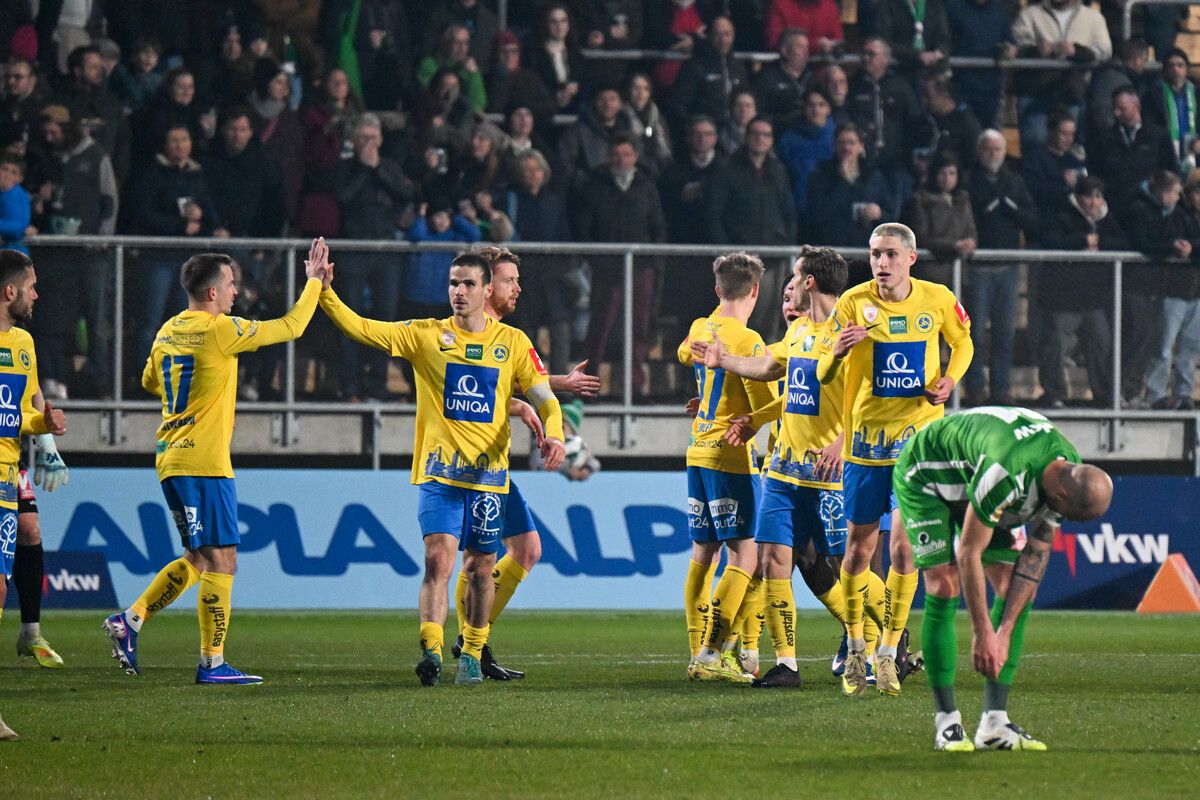 Austria Lustenau läuft zu Hause gegen die Vienna in 0:3-Niederlage. »C1