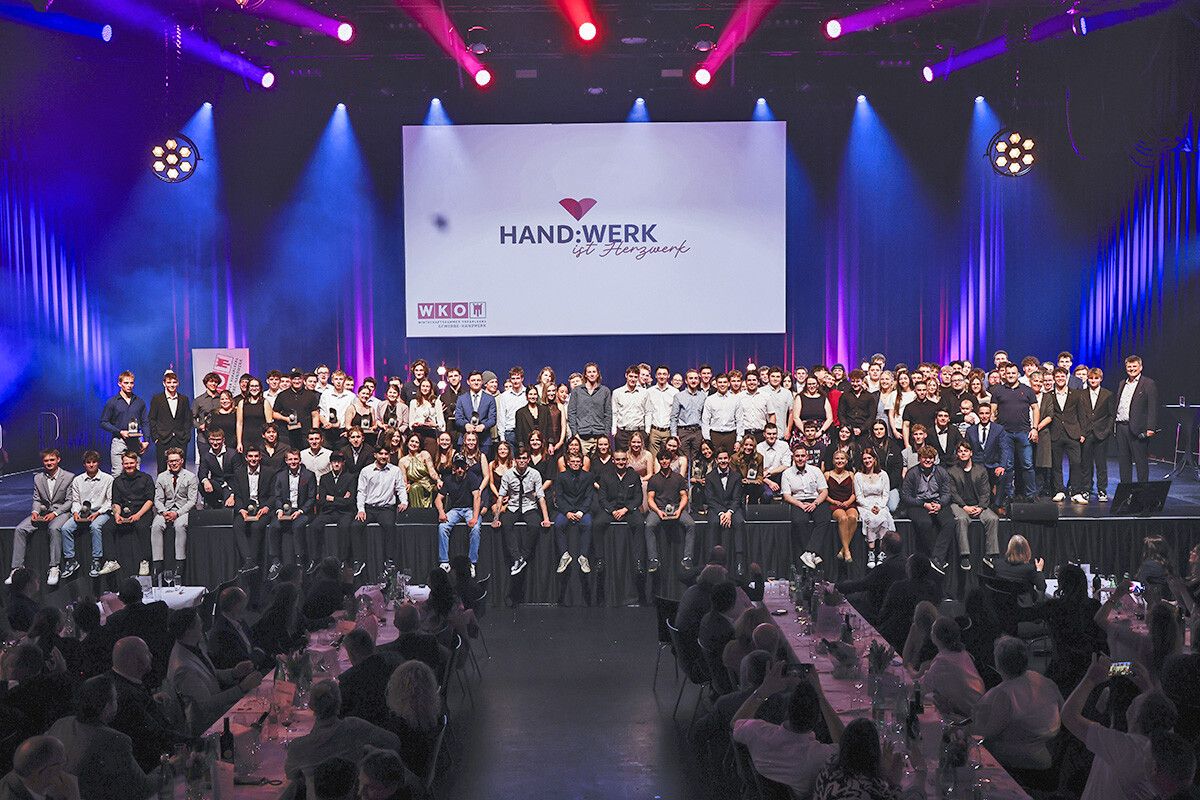 780 junge Fachkräfte