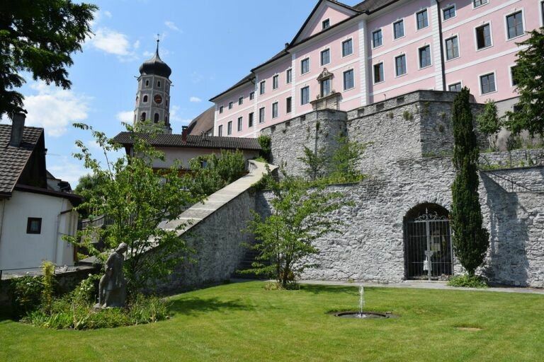 Schlossgarten öffnet Türen