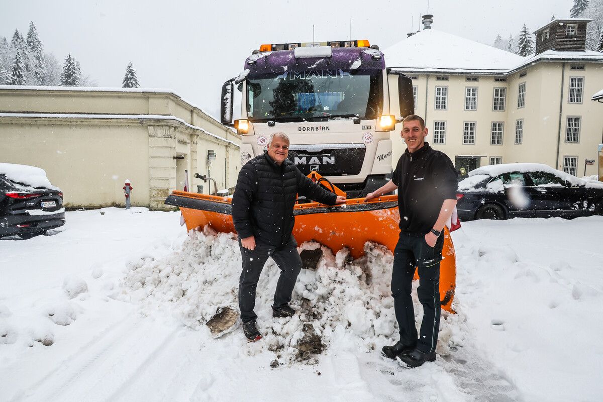 Winter-Comeback fordert Räumtrupps