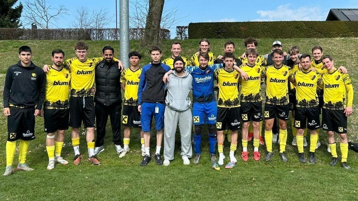 Gut gewappnet startet das Höchster 1b in die Rückrunde.⇒ppl (3)