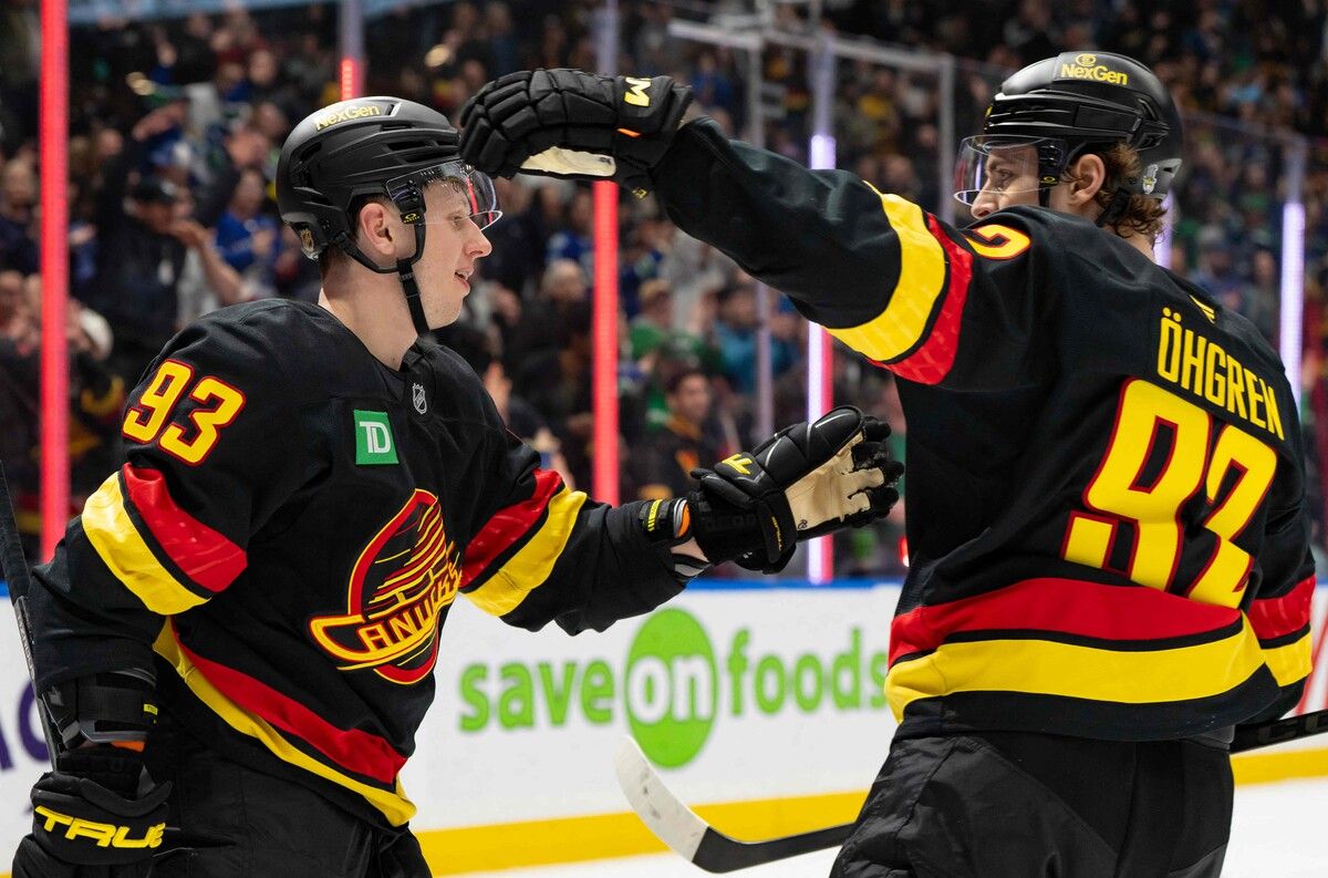 In acht Spielen im März brachte es Marco Rossi (l.) bislang auf insgesamt zehn Scorerpunkte.⇒APA