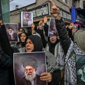 Intensivierung der Angriffe auf Terrorregime