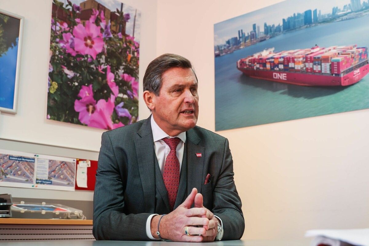 Infrastrukturminister Peter Hanke hofft auf den Bau der umstrittenen Bodenseeschnellstraße S18.⇒VN/Steurer